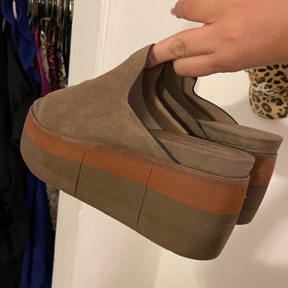 Naked Feet Platforms - Picture 4 of 4